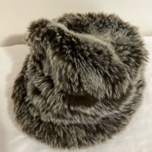 Parkhurst one‎ size Faux Fur Pillbox Hat made in Canada